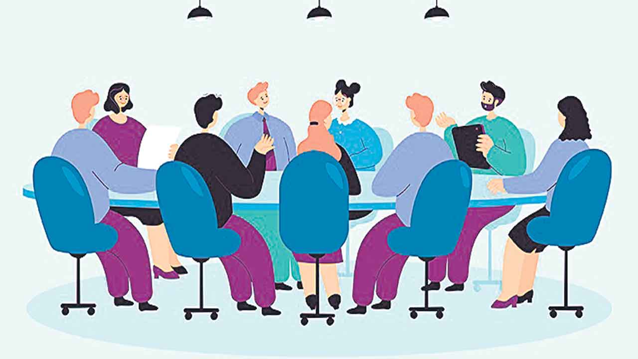 కమిటీలదే పెత్తనం