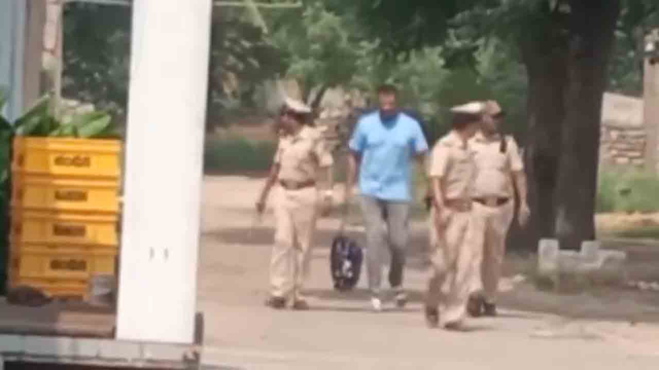 Actor Darshan | బెంగళూరు కేంద్ర కారాగారం నుంచి విడుదలైన నటుడు దర్శన్‌