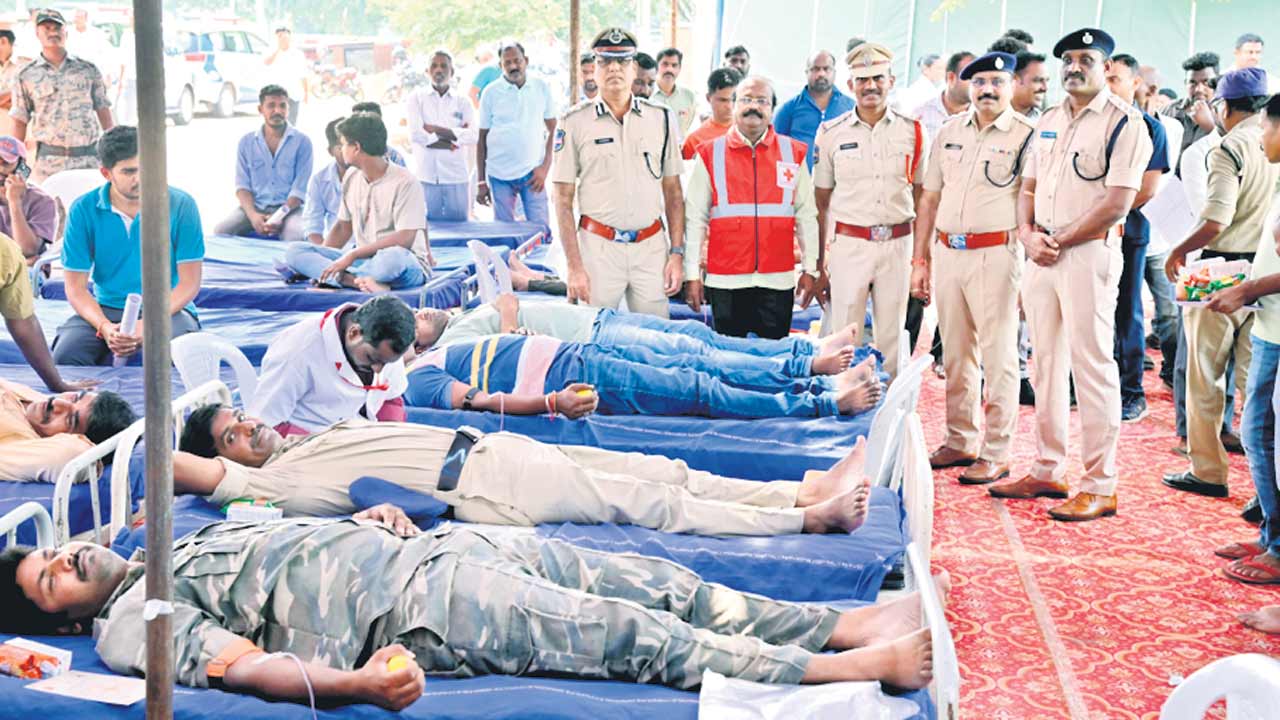 రక్తదానంపై అపోహలు వద్దు