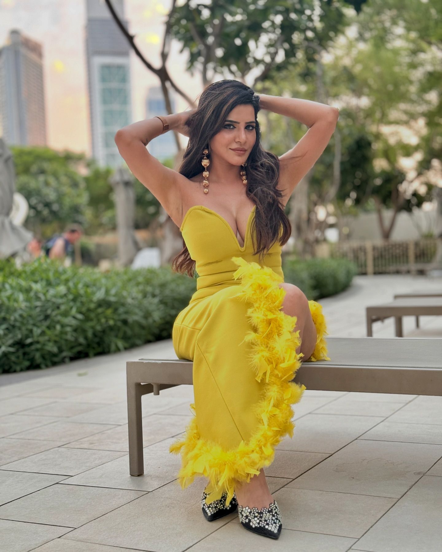 Ashu Reddy (28)