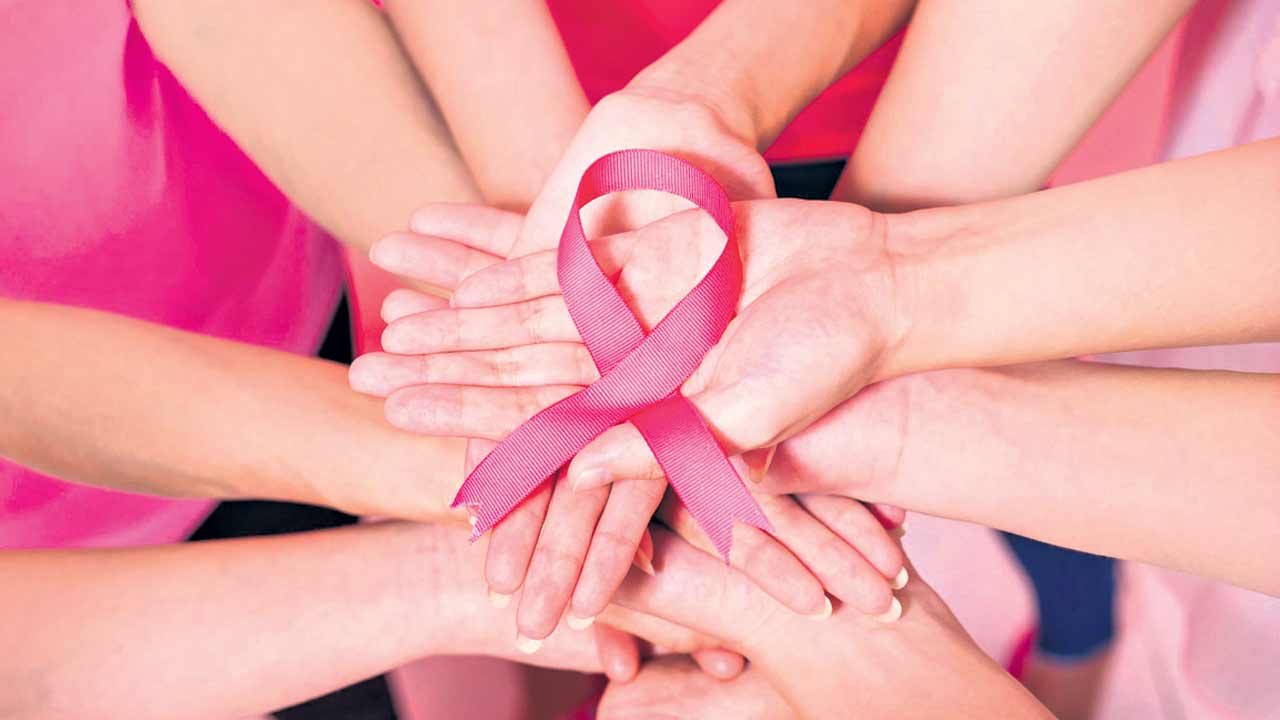 అతివలపై క్యాన్సర్‌ పంజా!