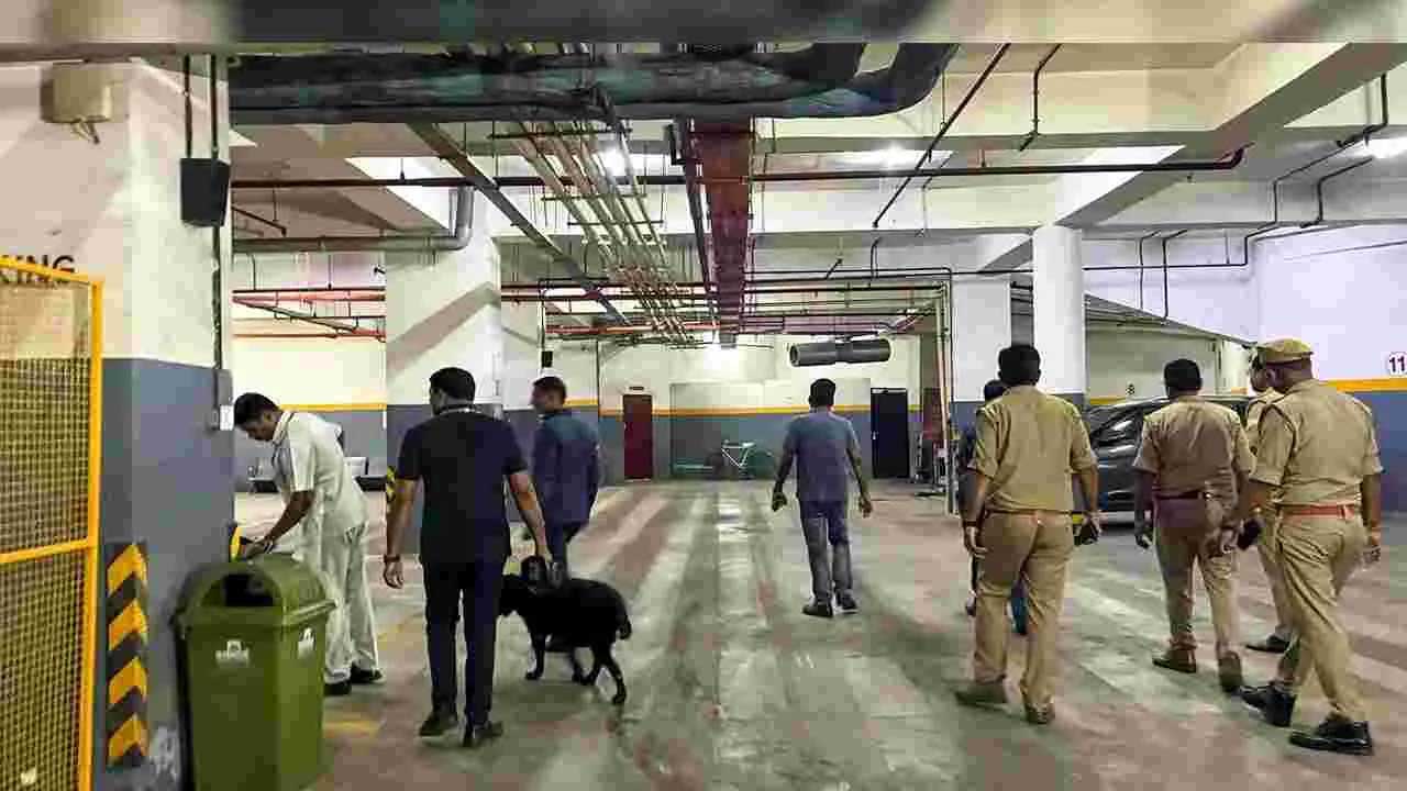 Tirupati | తిరుపతిలో టెన్షన్‌.. ఆ హోటళ్లను పేల్చేస్తామంటూ అర్ధరాత్రి మెయిల్స్‌