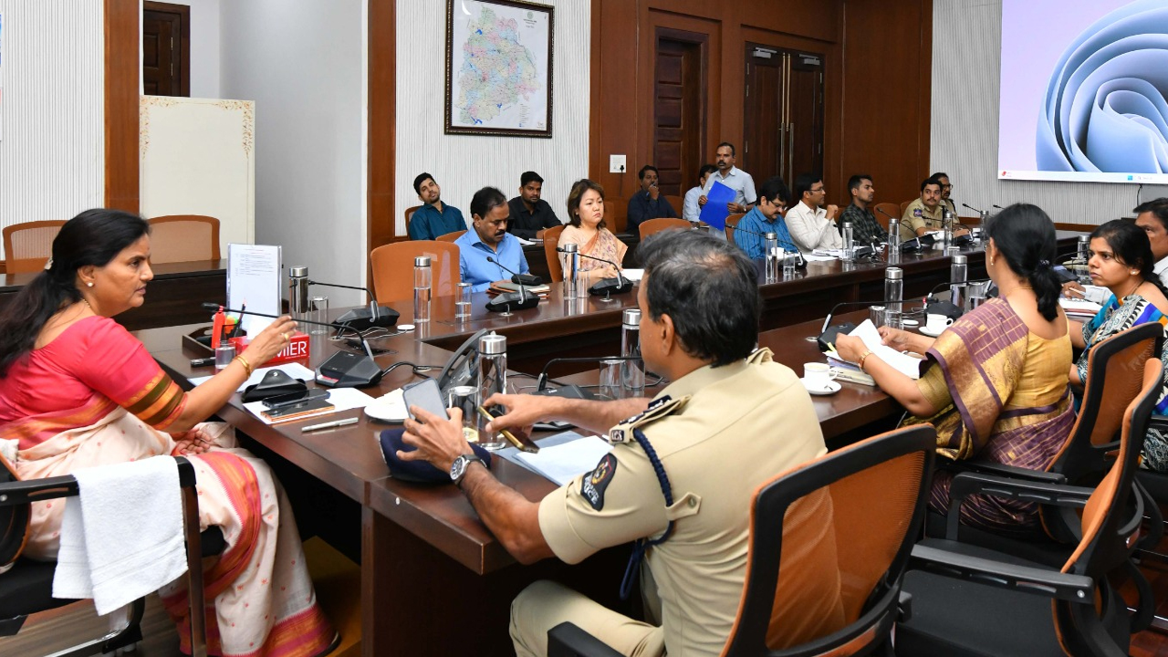 Saddula Bathukamma | 10న ట్యాంక్‌బండ్‌పై 10వేలమందితో సద్దుల బతుకమ్మ వేడుకలు : సీఎస్‌ శాంతికుమారి