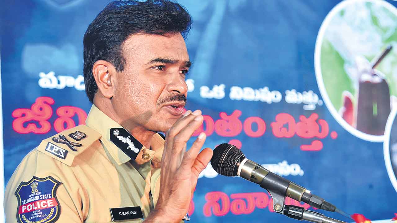 హైదరాబాద్‌లో డీజే బంద్‌!