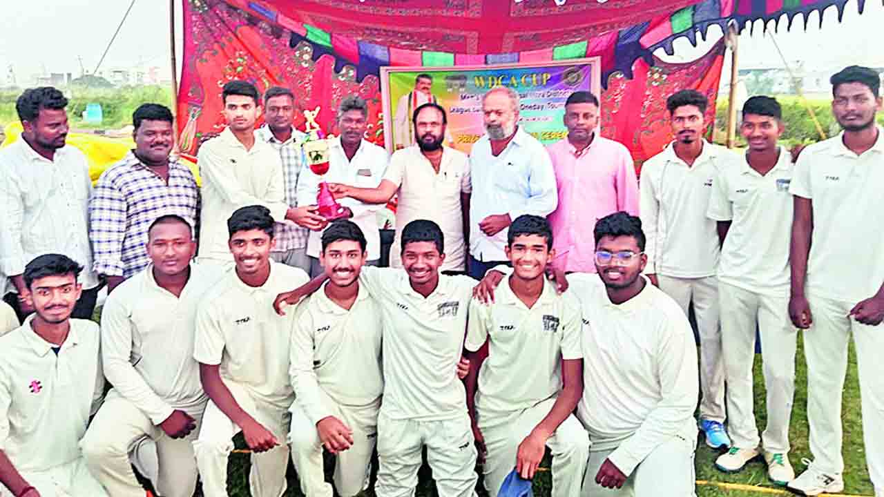 అండర్‌-23 క్రికెట్‌ విజేత హనుమకొండ