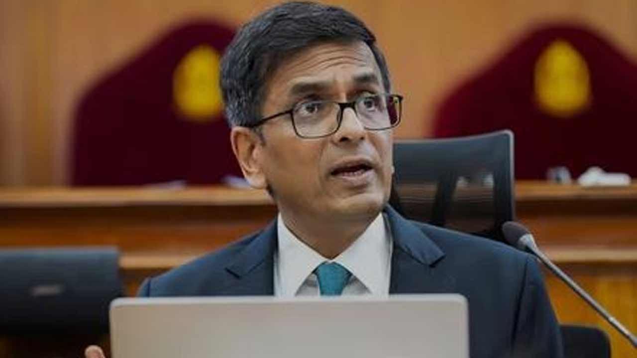 మ్యారిటల్‌ రేప్‌ కేసు విచారణ నుంచి తప్పుకున్న సీజేఐ