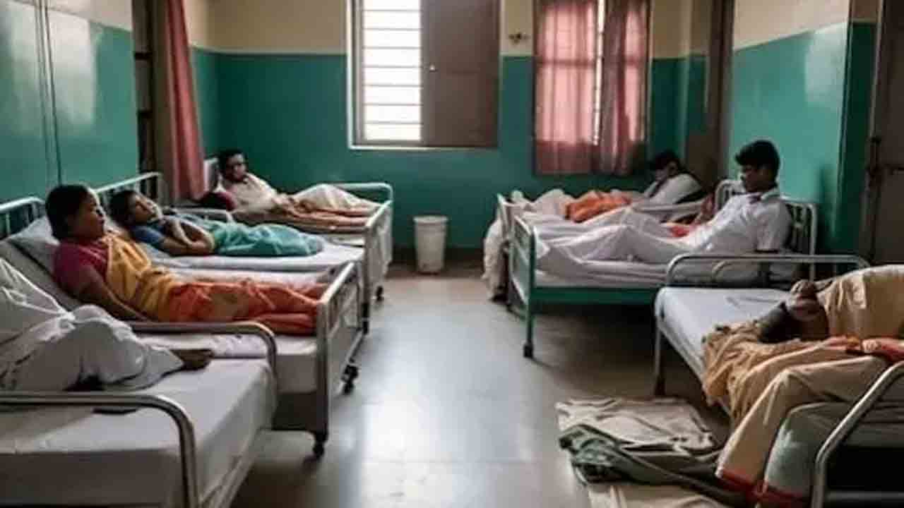 People Fell ill | కలుషిత నీరు తాగి 500 మందికి అస్వస్థత