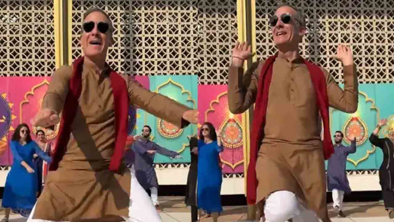 Eric Garcetti | దివాళీ వేడుకల్లో హిందీ హిట్‌ పాటకు డ్యాన్స్‌ చేసిన యూఎస్‌ దౌత్యవేత్త.. VIDEO