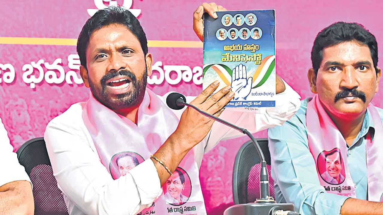 ఎస్సీ వర్గీకరణ దాకా డీఎస్సీ నిలిపేయాలి