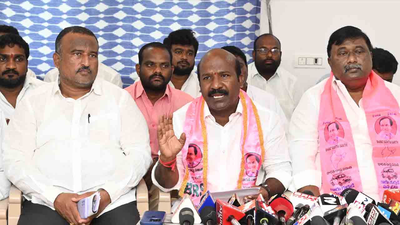 నకిరేకల్‌లో అరాచక పాలన