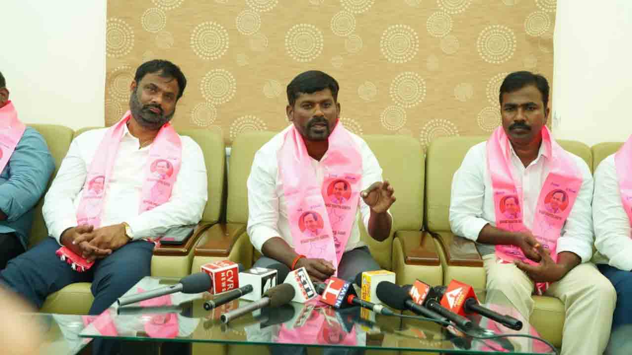 కాంగ్రెస్‌ది రాచరిక పాలన