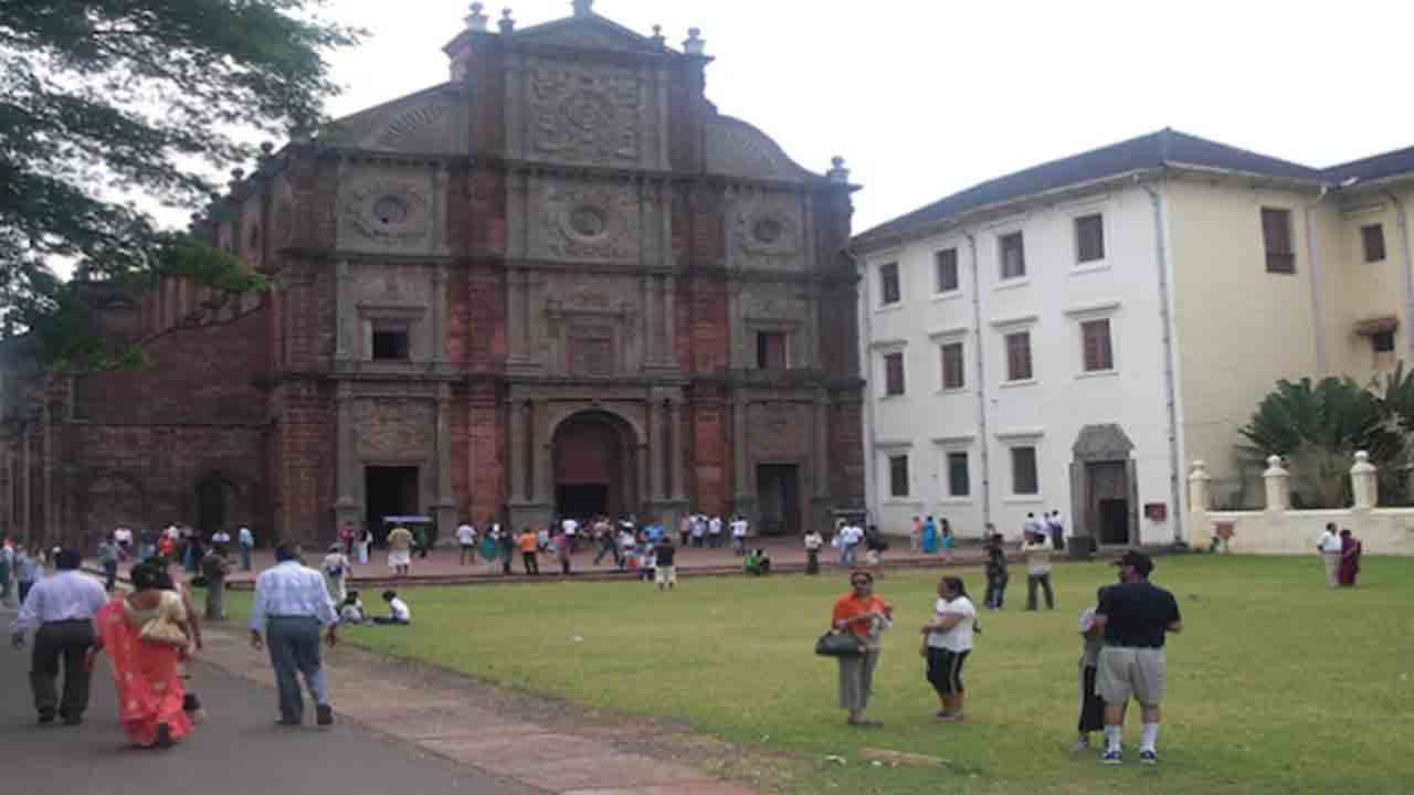 Tensions in Goa | గోవాలో ఉద్రిక్తత.. మతపరమైన వ్యాఖ్యలు చేసిన ఆర్‌ఎస్‌ఎస్ నేతను అరెస్టు చేయాలని   క్రైస్తవులు డిమాండ్