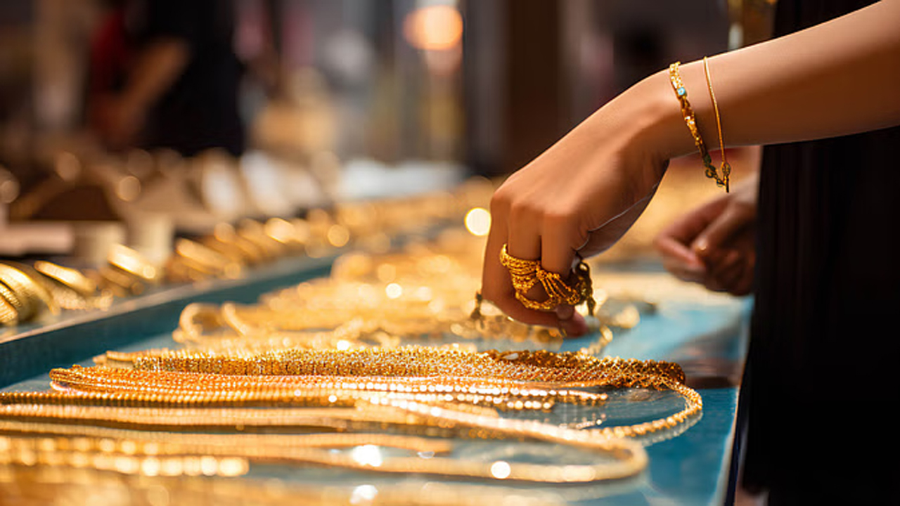 Gold Rates | భారత్‌లో గరిష్ఠానికి పసిడి ధరలు.. పెరుగుదల కారణాలు ఇవేనా..?