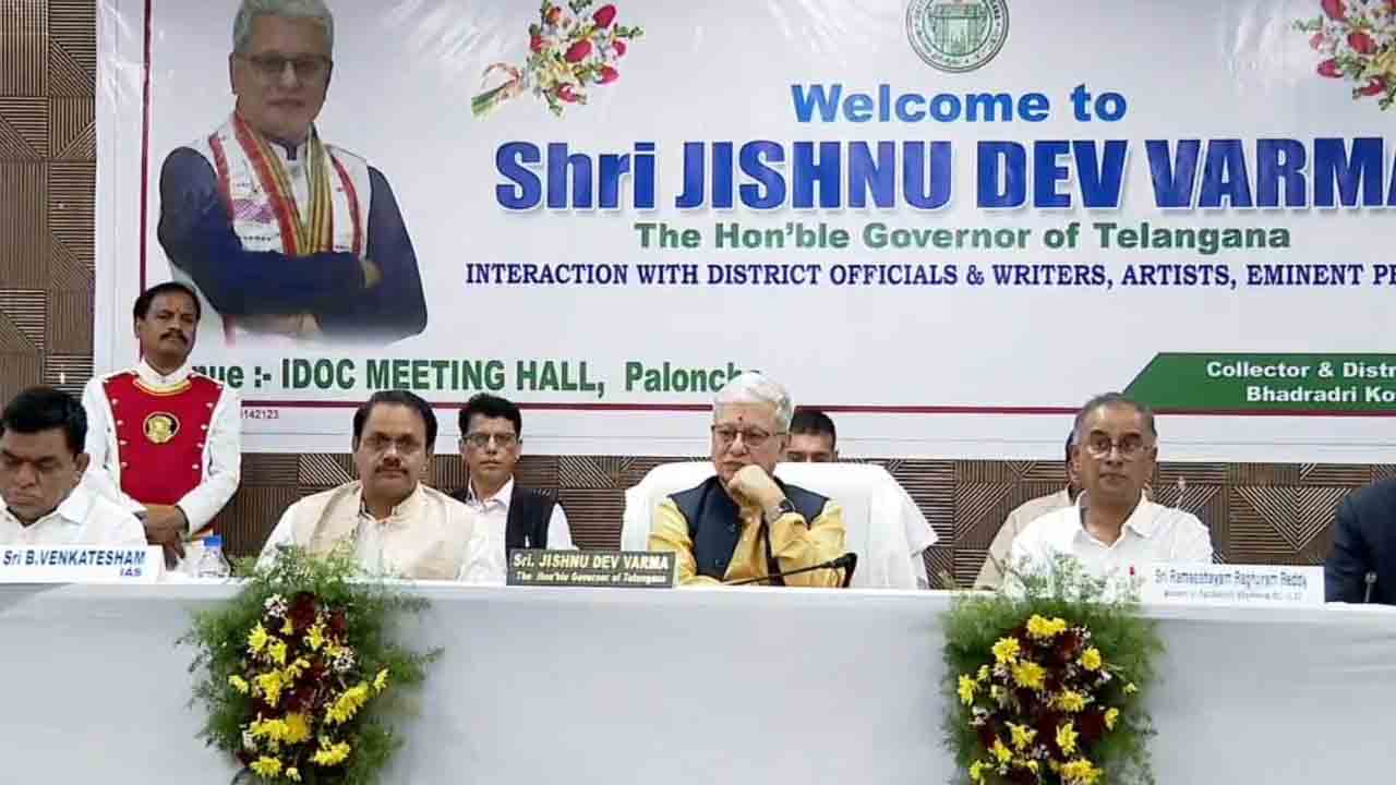 అభివృద్ధి ఫలాలు అందరికీ అందాలి