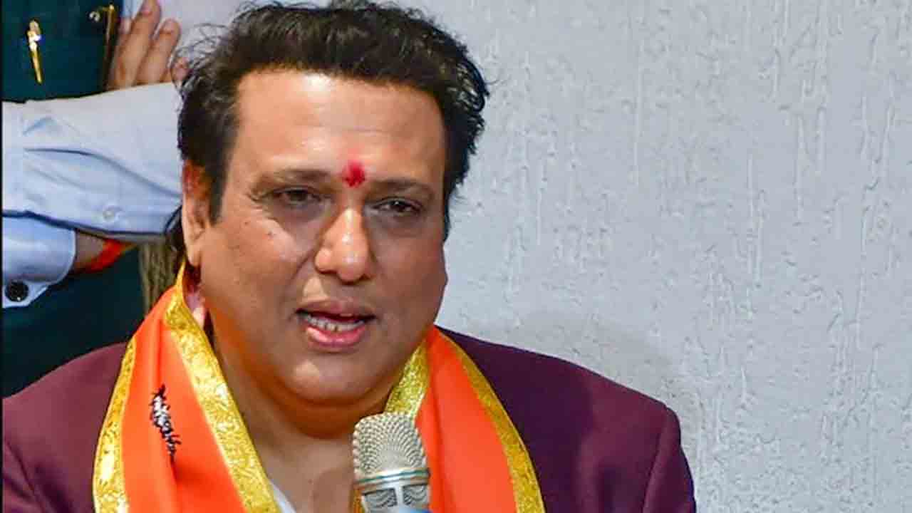 Govinda | బాలీవుడ్‌ నటుడు గోవిందా ఇంట్లో గన్‌ మిస్‌ఫైర్‌.. కాలులోకి దూసుకెళ్లిన బుల్లెట్‌