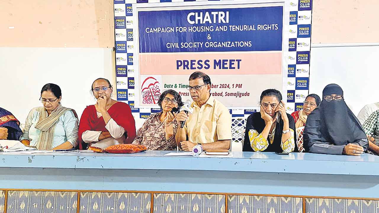 CM Revanth reddy | ఇమ్లిబన్‌, మెట్రో స్టేషన్లను కూలుస్తారా?