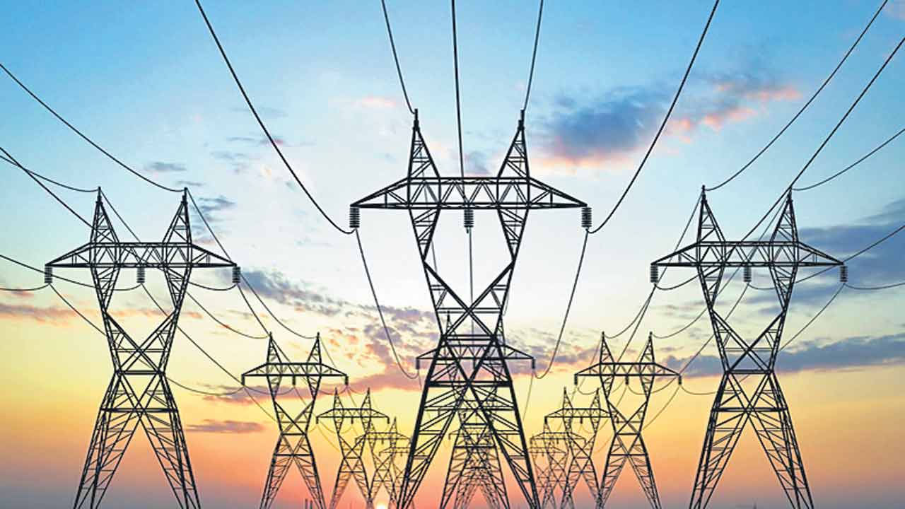 SPDCL | ఉద్యోగుల ఎదురు చూపులు.. దక్షిణ డిస్కంలో పూర్తి కాని బదిలీలు