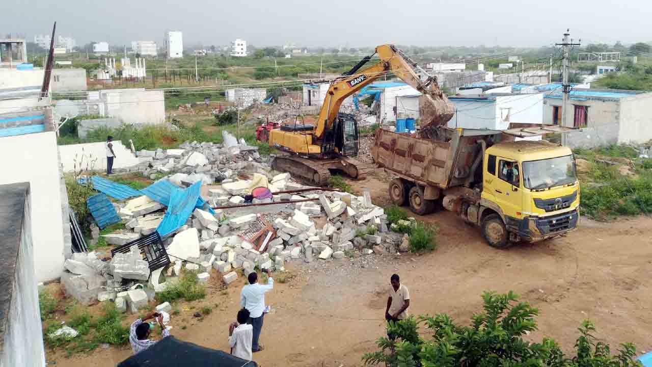 ఆదర్శనగర్‌లో భయం భయం!