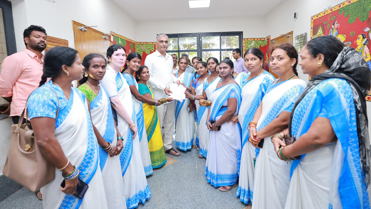 Harish Rao | ఉద్యోగులకు జీతాలు ఇవ్వకపోవడం దుర్మార్గం : హరీశ్‌రావు