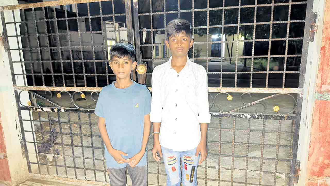 పత్తాలేని హాస్టల్‌ సిబ్బంది