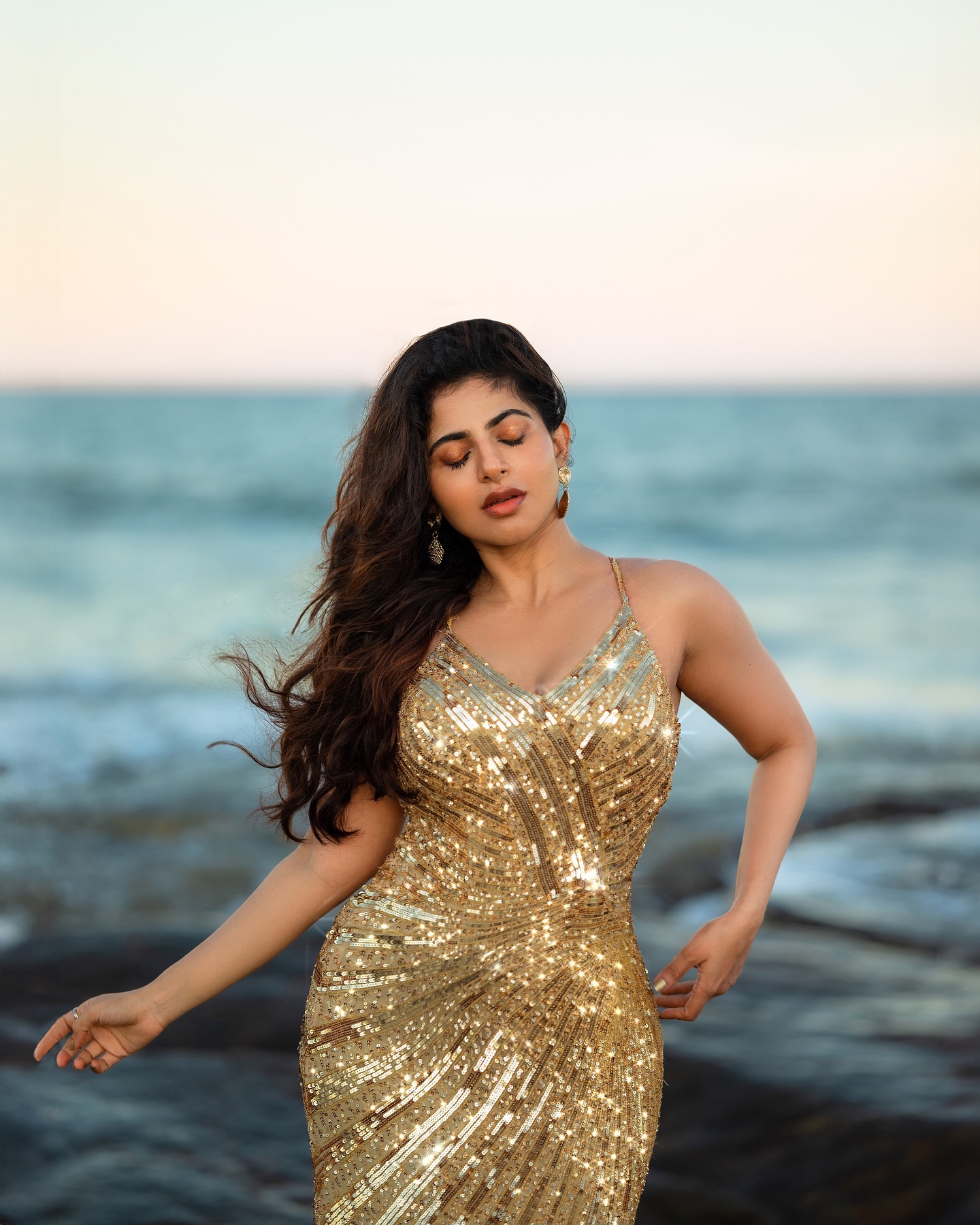 Iswarya Menon (6)