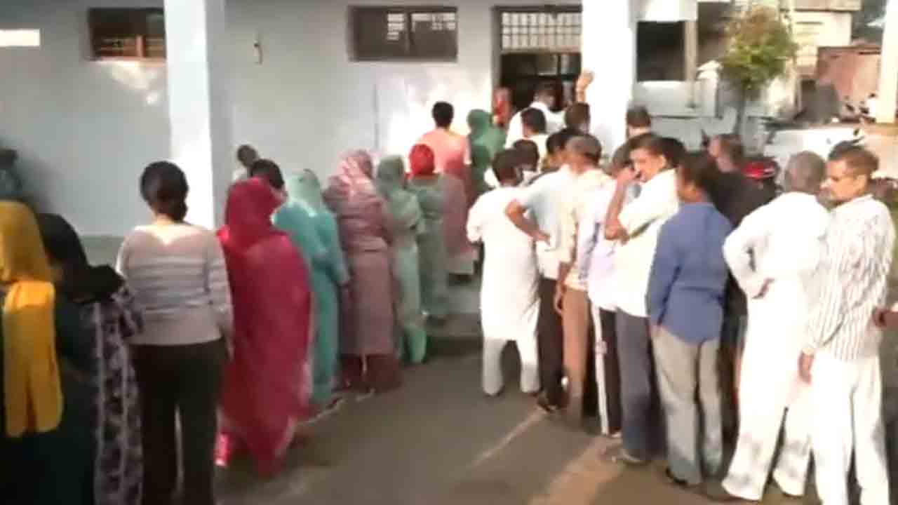 JK Assembly Elections | ప్రశాంతంగా కొనసాగుతున్న పోలింగ్‌.. రెండు గంటల్లో 11 శాతం ఓటింగ్‌