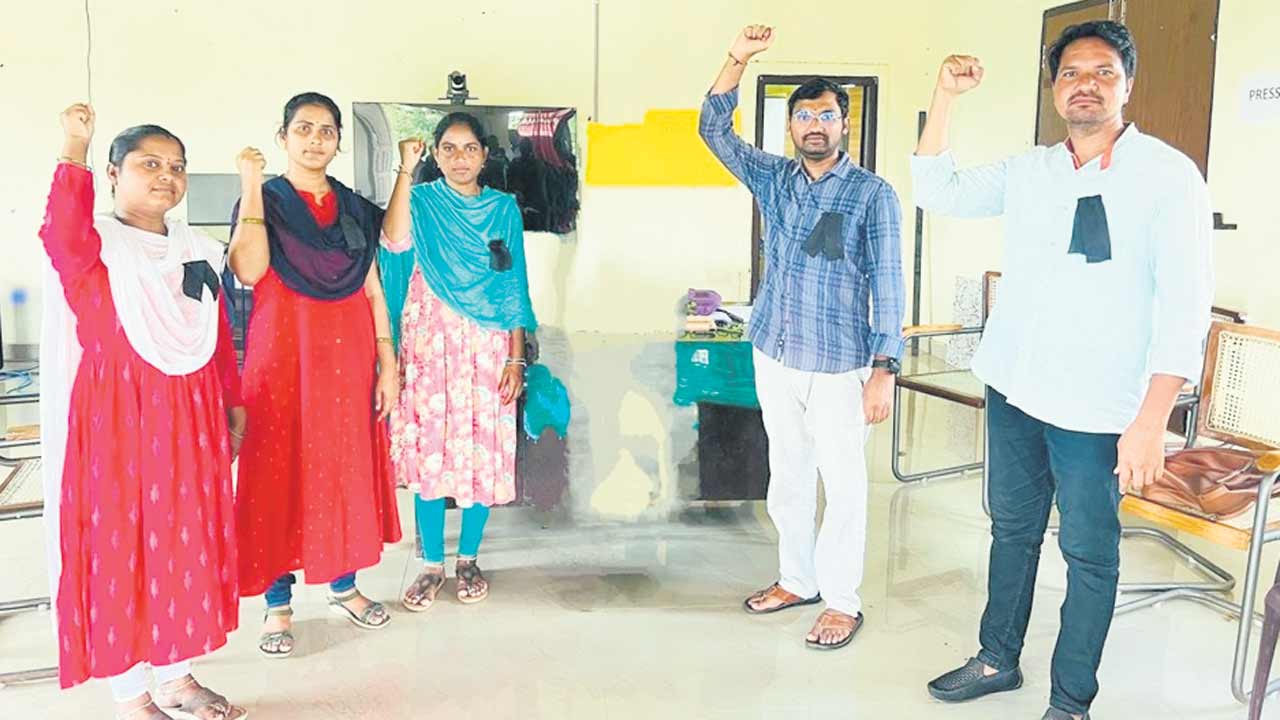 18 మంది ఏఈవోల సస్పెన్షన్లు