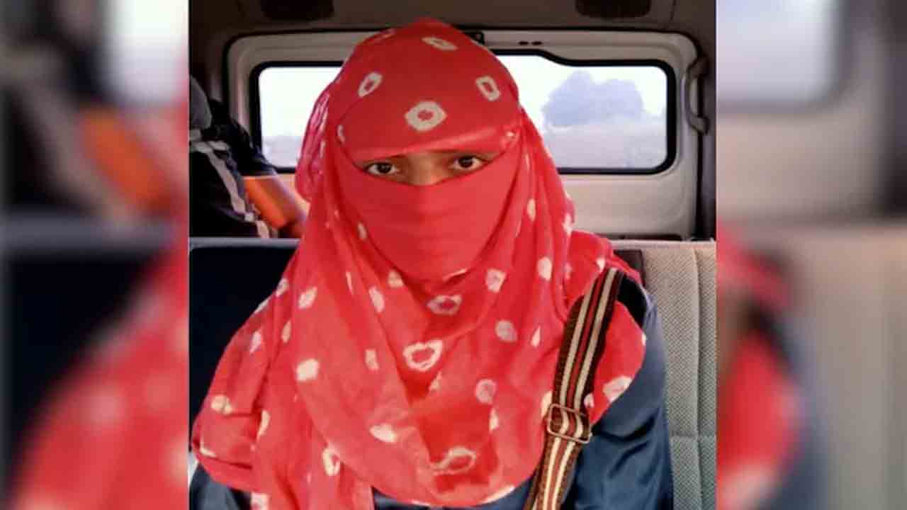 Lady Don Arrested | బర్గర్ కింగ్ కాల్పుల్లో యువకుడి హత్యకు సహకరించిన లేడీ డాన్ అరెస్ట్