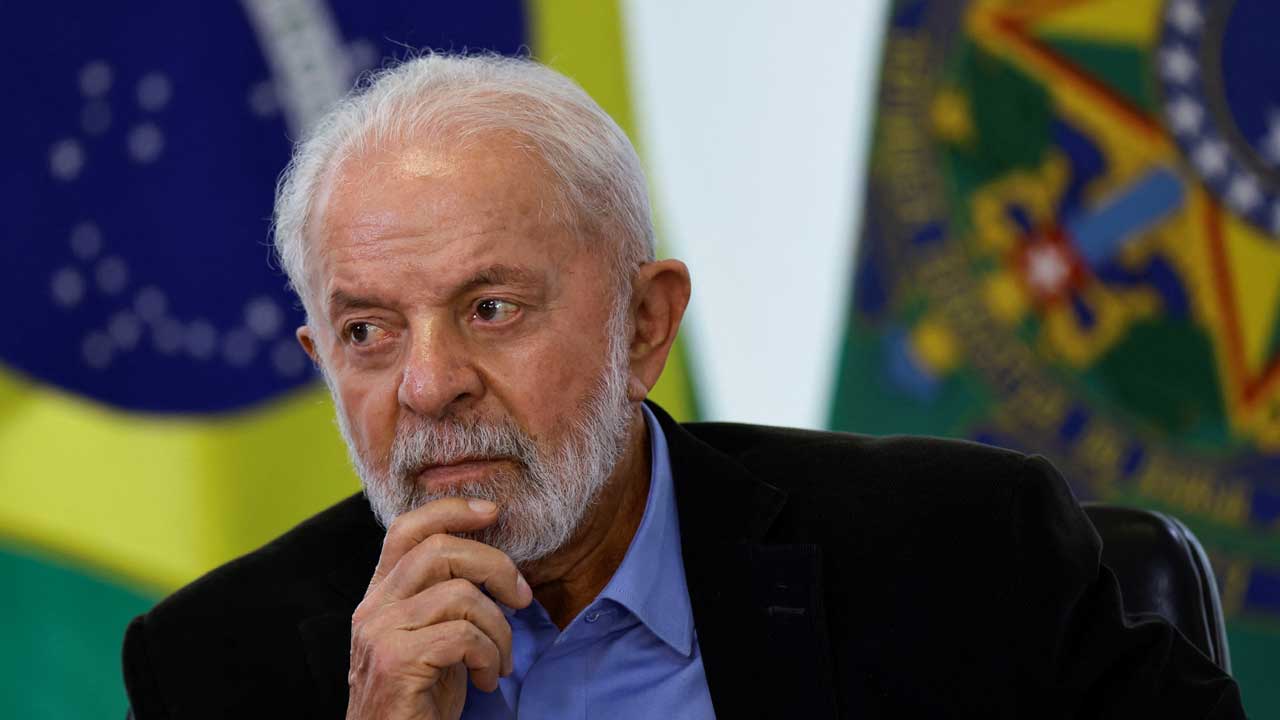 Brazil Presiden | బాత్రూంలో జారిపడ్డ బ్రెజిల్‌ అధ్యక్షుడు..