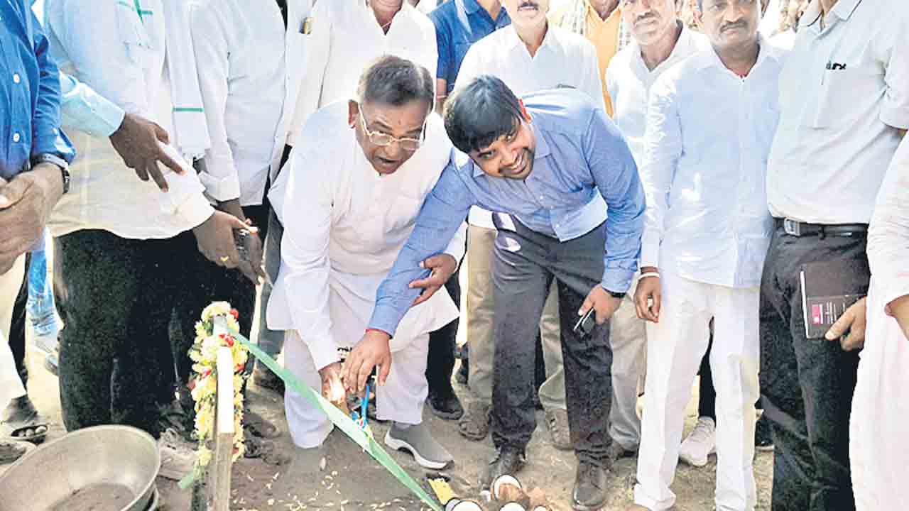 కొనుగోలు కేంద్రాలను వినియోగించుకోవాలి