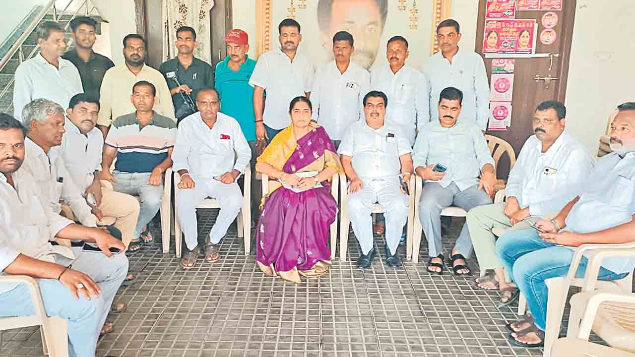 హామీలను విస్మరించిన కాంగ్రెస్‌ సర్కారు