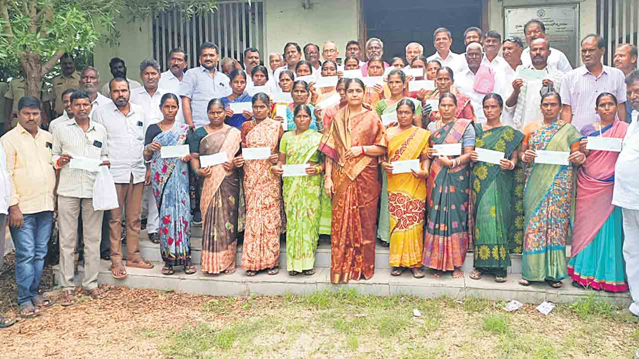 హామీల అమలులో కాంగ్రెస్‌ విఫలం