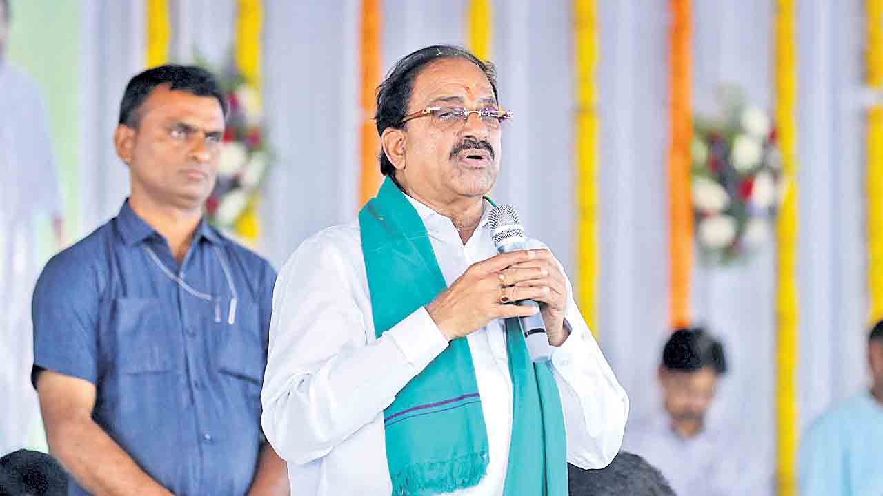 Tummala Nageswara Rao | అప్పు పుట్టకపోవడం వల్లే రుణమాఫీ కాలే: మంత్రి తుమ్మల