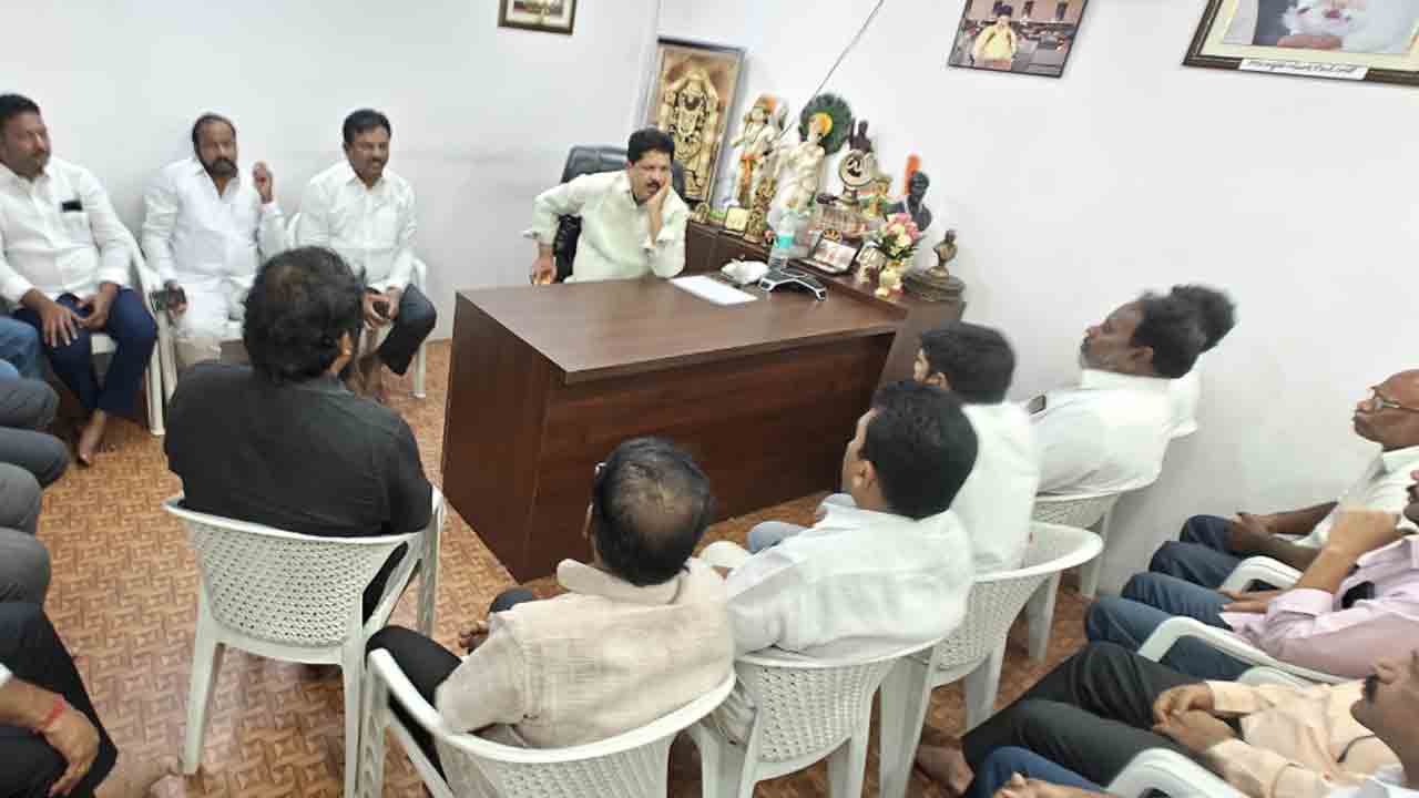 MLA Madhavaram Krishna Rao | ప్రజల బాగోగులు పట్టించుకోవడంలో కాంగ్రెస్‌ విఫలం : ఎమ్మెల్యే మాధవరం కృష్ణారావు