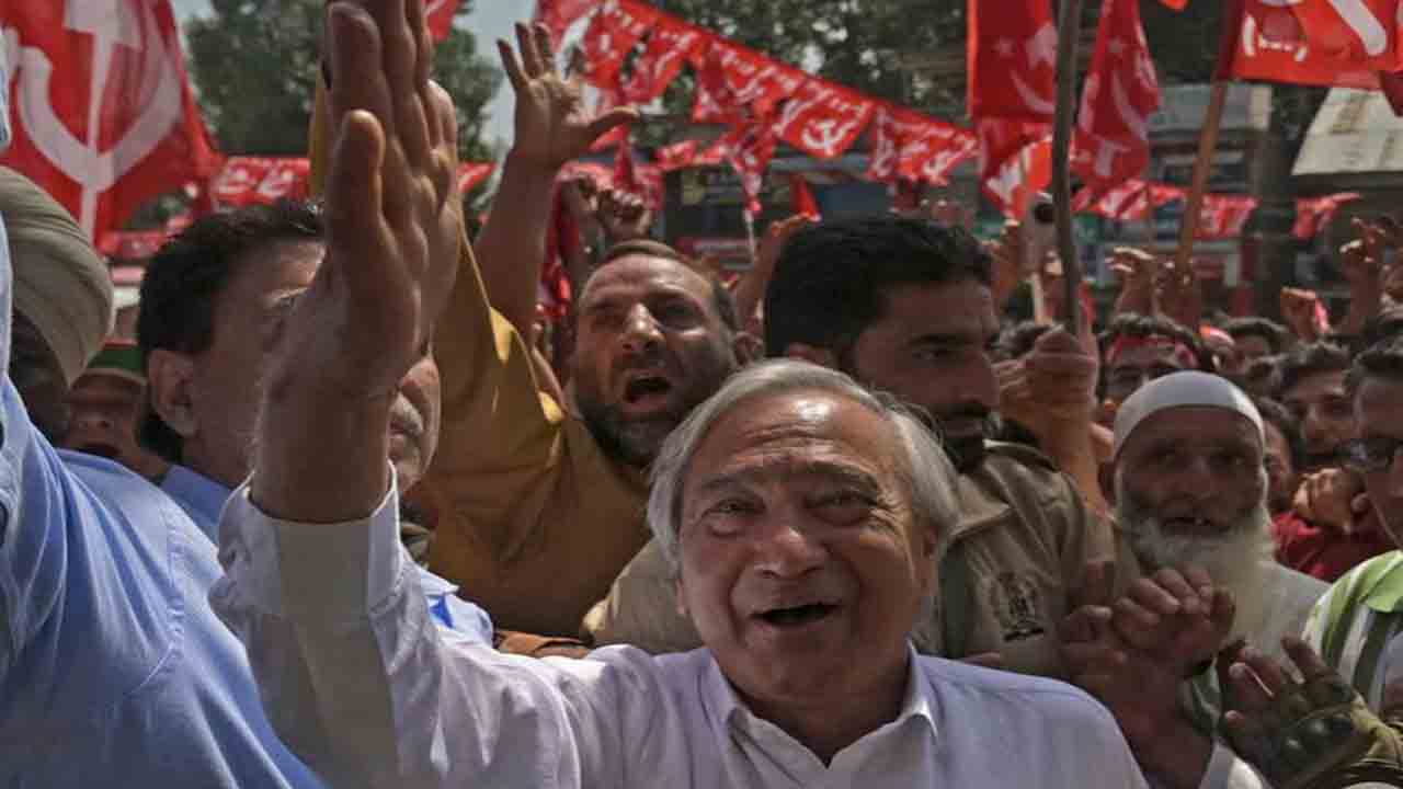 Mohammed Yousuf Tarigami | ముస్లిం ఆధిపత్య ప్రాంతంలో కమ్యూనిస్ట్‌ జెండా రెపరెపలు.. కుల్గామ్‌లో   ఐదోసారి సీపీఎం అభ్యర్థి తరిగామి గెలుపు