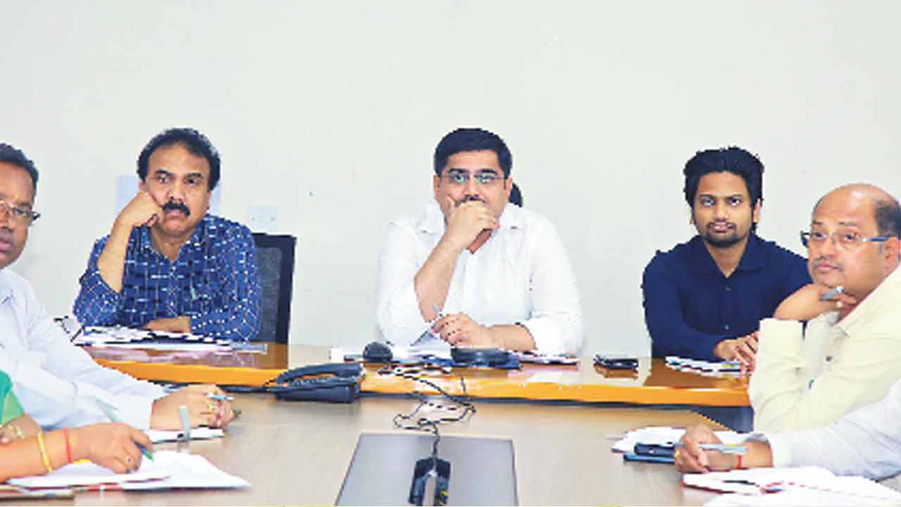 ఫ్యామిలీ డిజిటల్ కార్డుల సర్వేను పకాగా జరిపించాలి