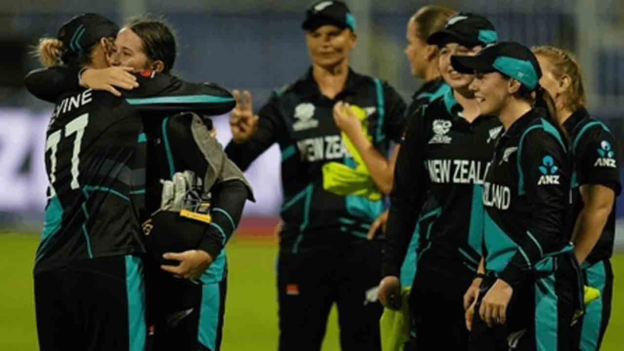 T20 World Cup | మహిళల టీ20 ప్రపంచకప్‌ ఫైనల్‌కు న్యూజిలాండ్‌, దక్షిణాఫ్రికా