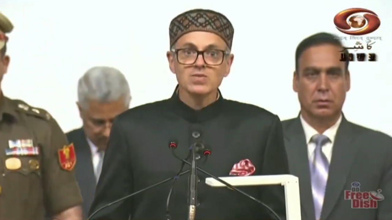 Omar Abdullah | జమ్ముకశ్మీర్‌ సీఎంగా ప్రమాణస్వీకారం చేసిన ఒమర్‌ అబ్దుల్లా.. Video