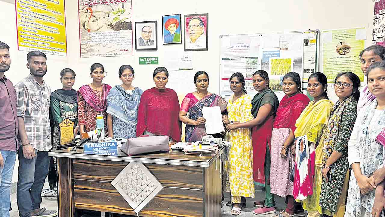 సర్వే చేస్తరా..ఇంటికి పోతరా !