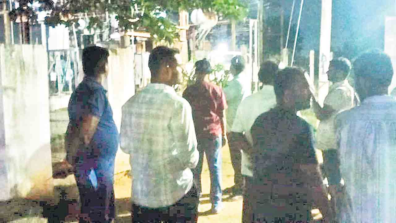 ధర్పల్లిలో రోజంతా కరెంట్‌ కట్‌