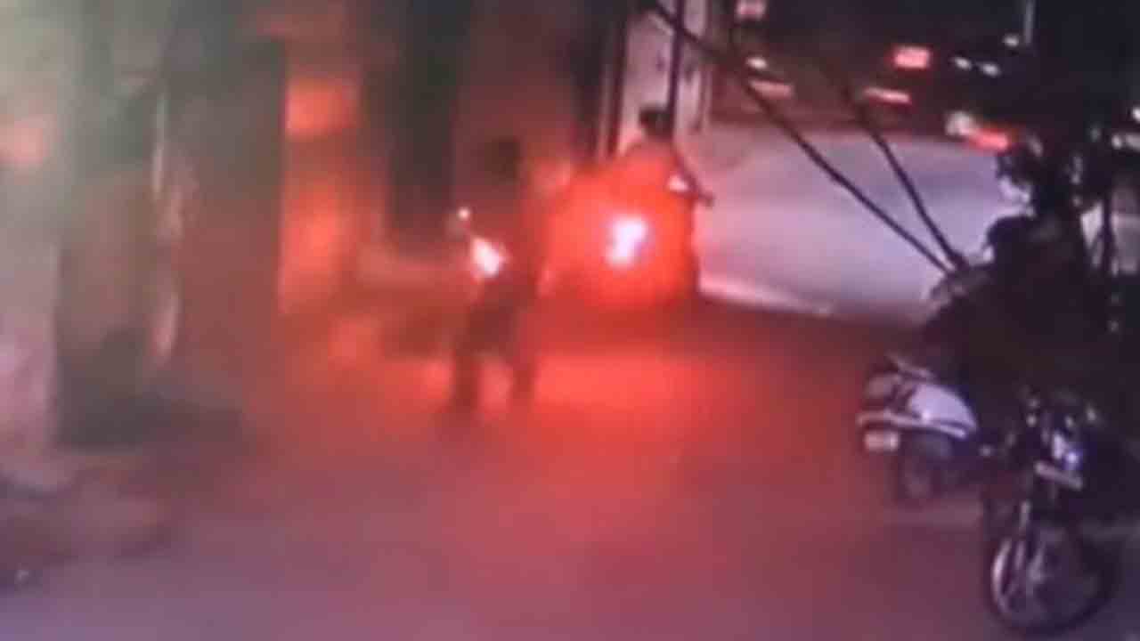 Petrol bomb | శివ సేన నేత ఇంటిపై పెట్రోల్‌ బాంబు దాడి