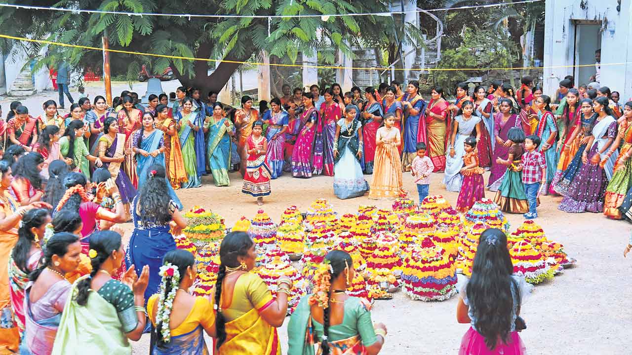 పూల జాతర