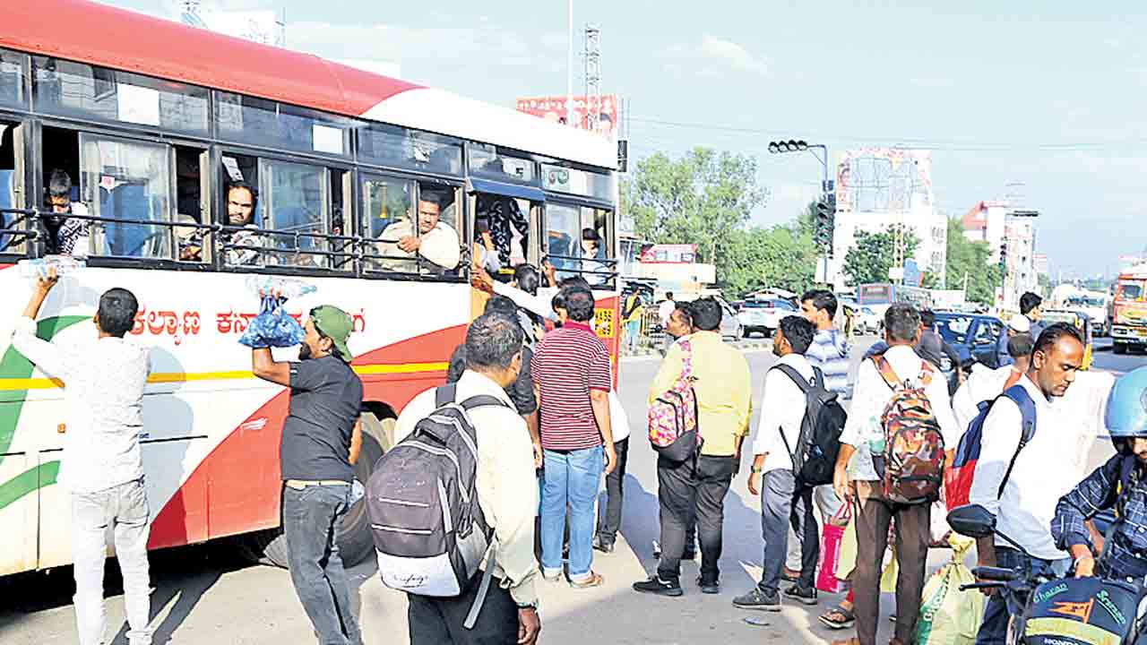 ప్రయాణ పాట్లు