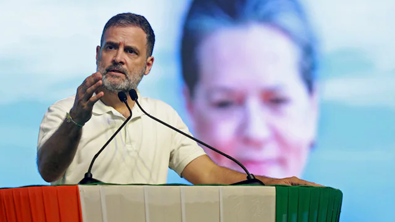 Baba Siddique | ఆ హత్యకు ప్రభుత్వమే బాధ్యత వహించాలి : రాహుల్ గాంధీ