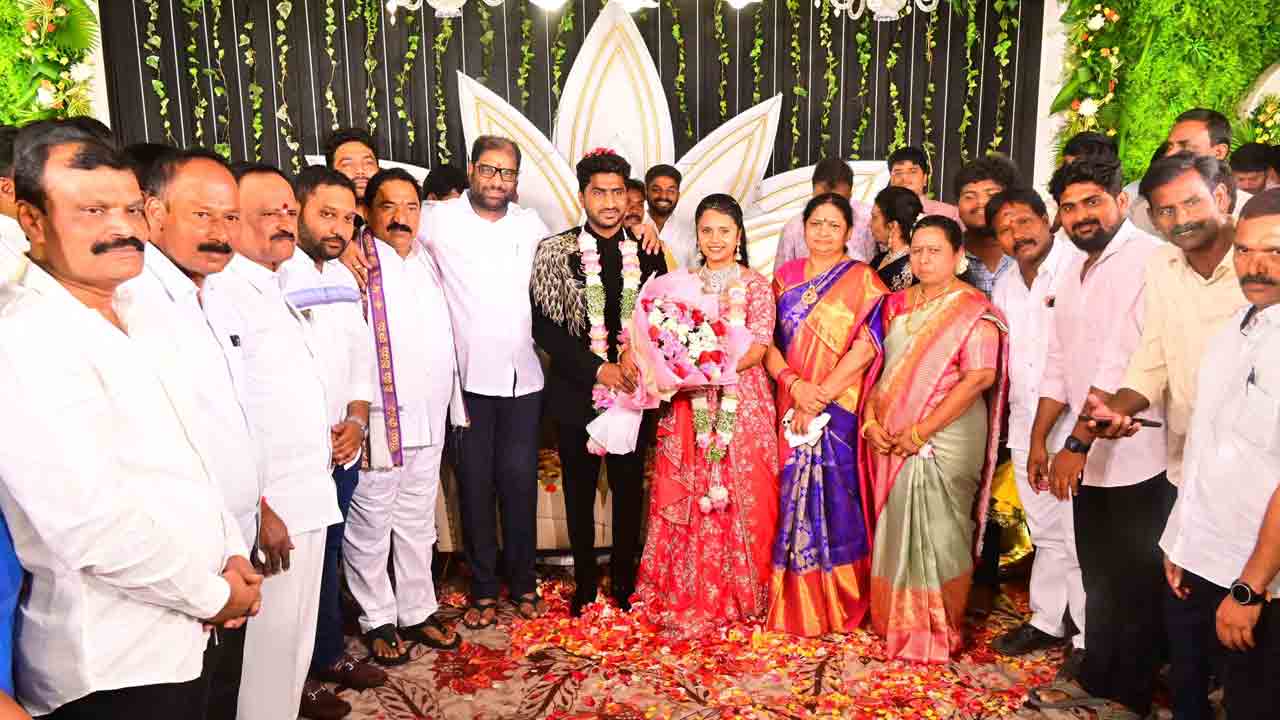 సండ్ర ఇంట రిసెప్షన్‌ సందడి