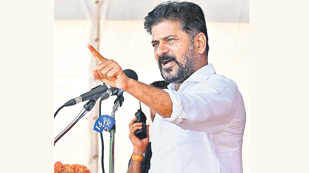 Police Act | ఇందిరమ్మ రాజ్యంలో ఉద్యమాలపై ఉక్కు పాదం..రాష్ట్రవ్యాప్తంగా పోలీస్ యాక్ట్ దిశగా కాంగ్రెస్ ప్రభుత్వం