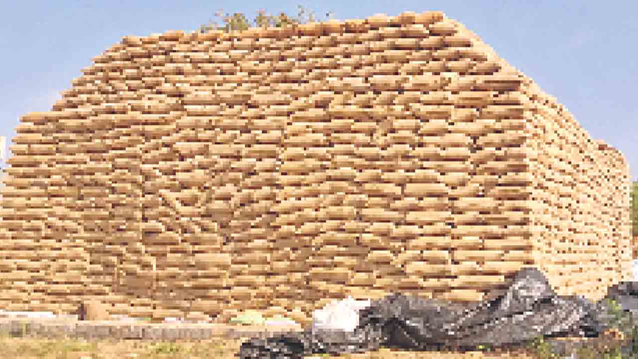 షరా మామూలే..!!