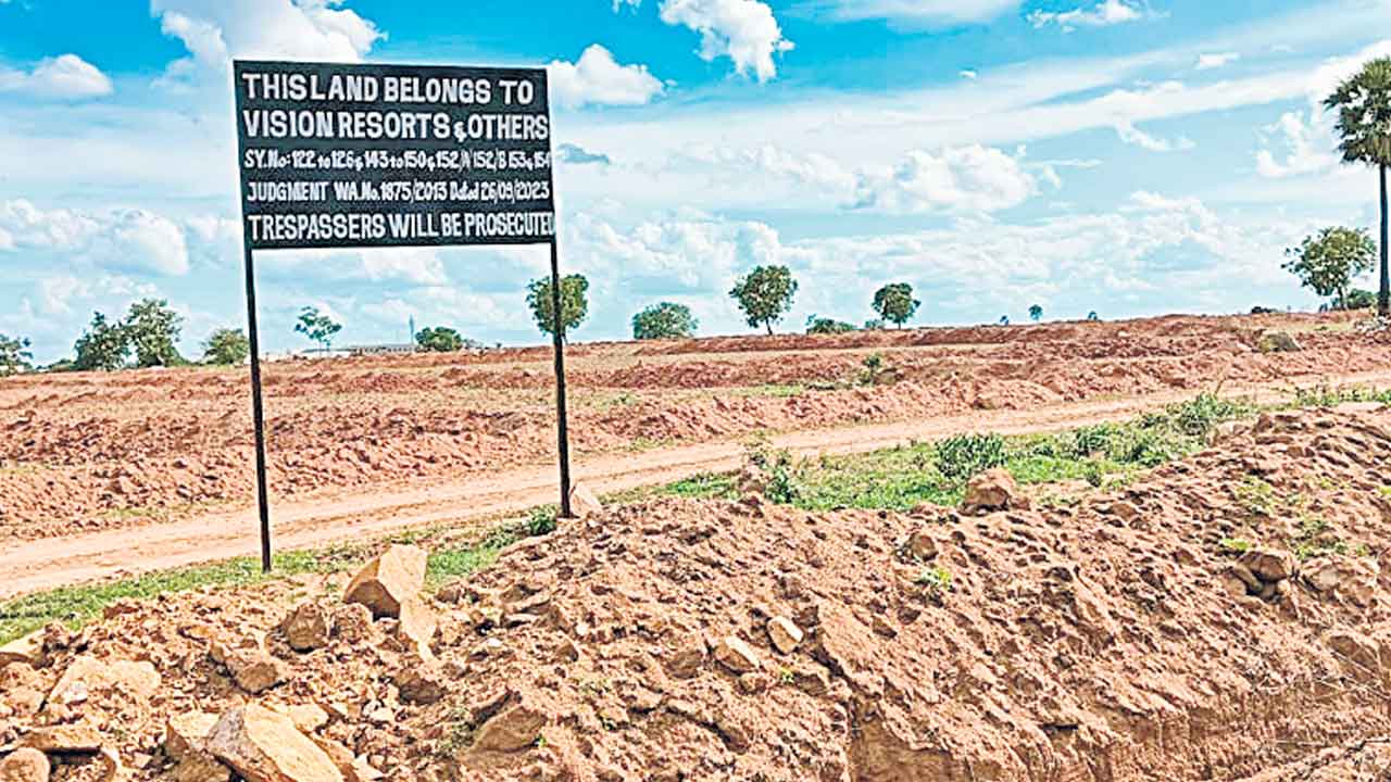 Telangana | 225 ఎకరాల రాజీకీయం!.. 3,375 కోట్ల విలువైన సర్కారు భూములు ధారాదత్తమేనా?