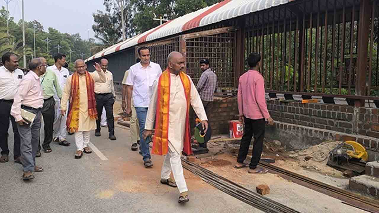 TTD EO | తిరుమలలో టీటీడీ ఈవో విస్తృత తనిఖీలు