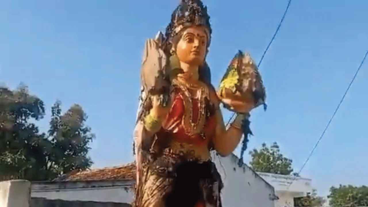 తెలంగాణ తల్లికి నిప్పు పెట్టిన నిందితుడి అరెస్టు